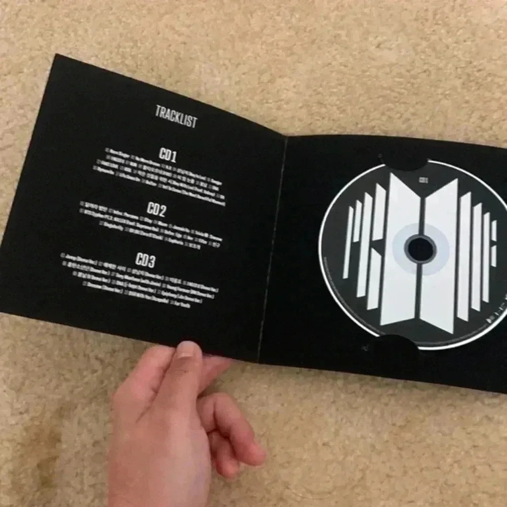 BTS Compact Proof Album - Picture 4 of 5